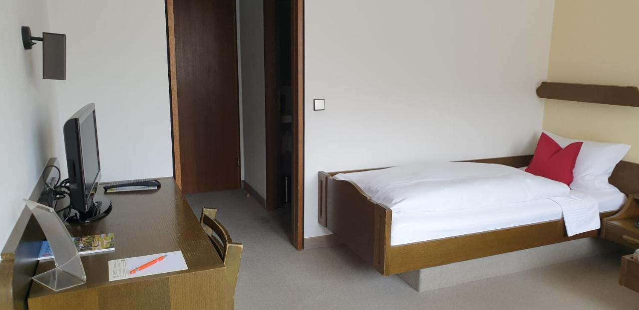 Hotel Muenzmay Estugarda Quarto foto
